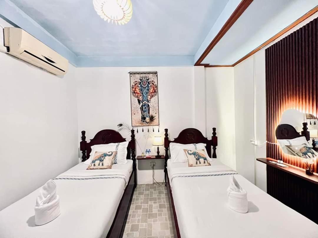 Vangvieng Pool House Hotel Vang Vieng Dış mekan fotoğraf