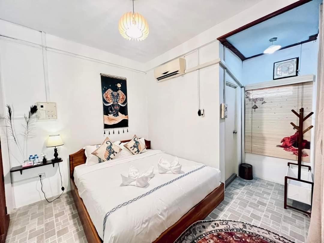 Vangvieng Pool House Hotel Vang Vieng Dış mekan fotoğraf