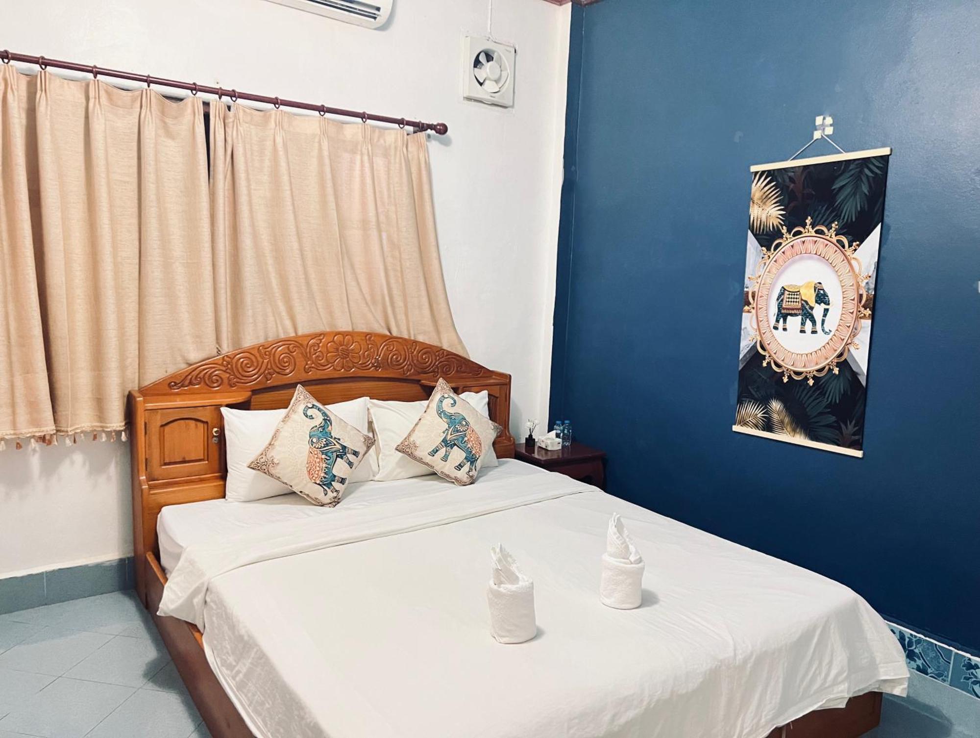 Vangvieng Pool House Hotel Vang Vieng Dış mekan fotoğraf